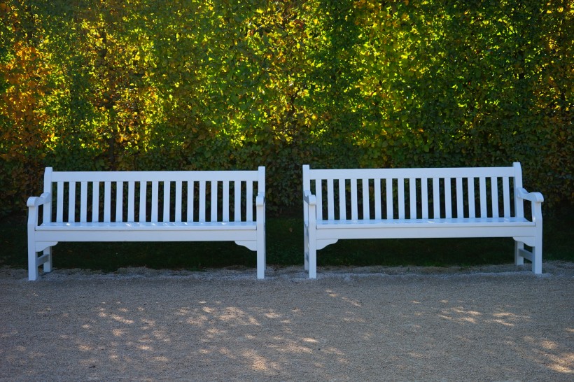 公园里孤寂的长椅图(15张高清图片)